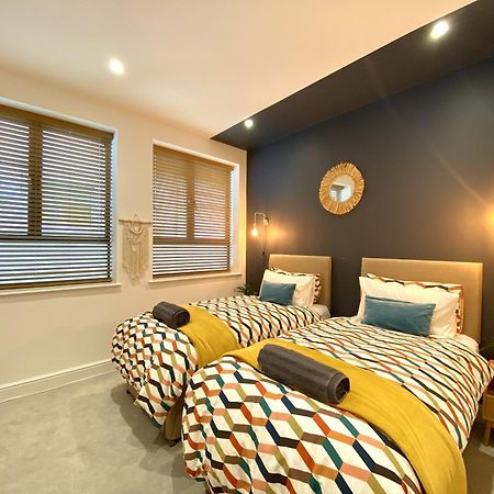 Stunning 2 Bed Apartment Sea Views And Parking Worthing Esterno foto