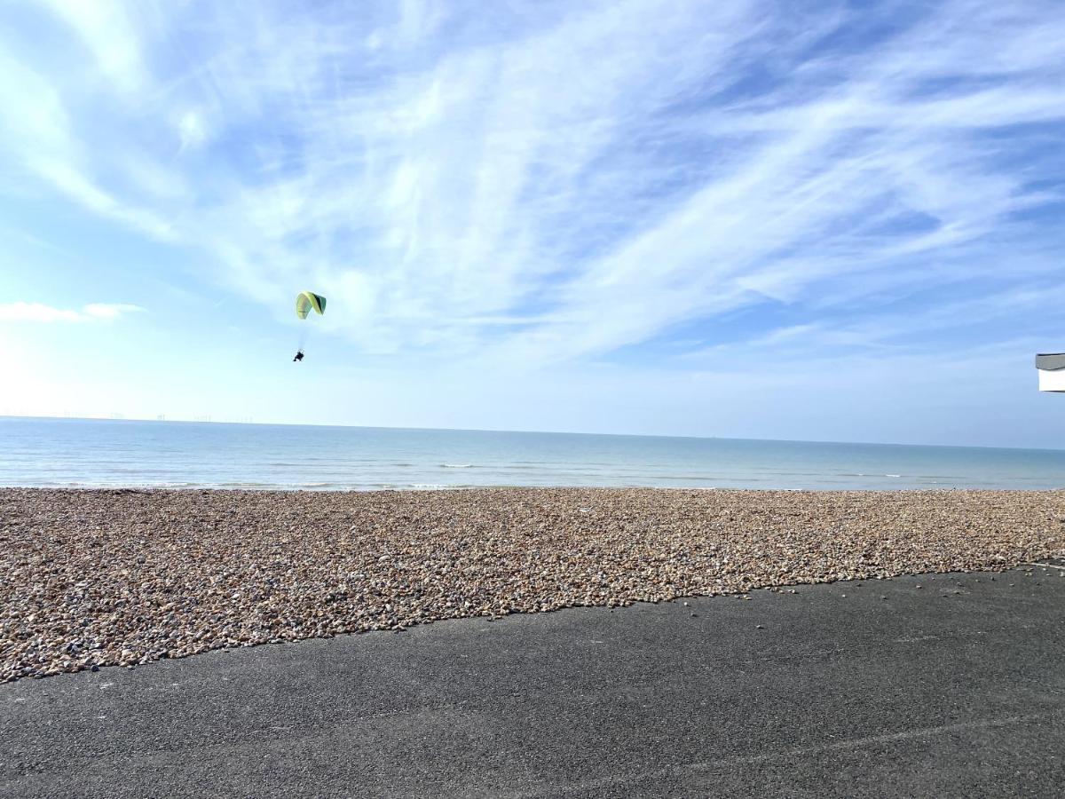 Stunning 2 Bed Apartment Sea Views And Parking Worthing Esterno foto
