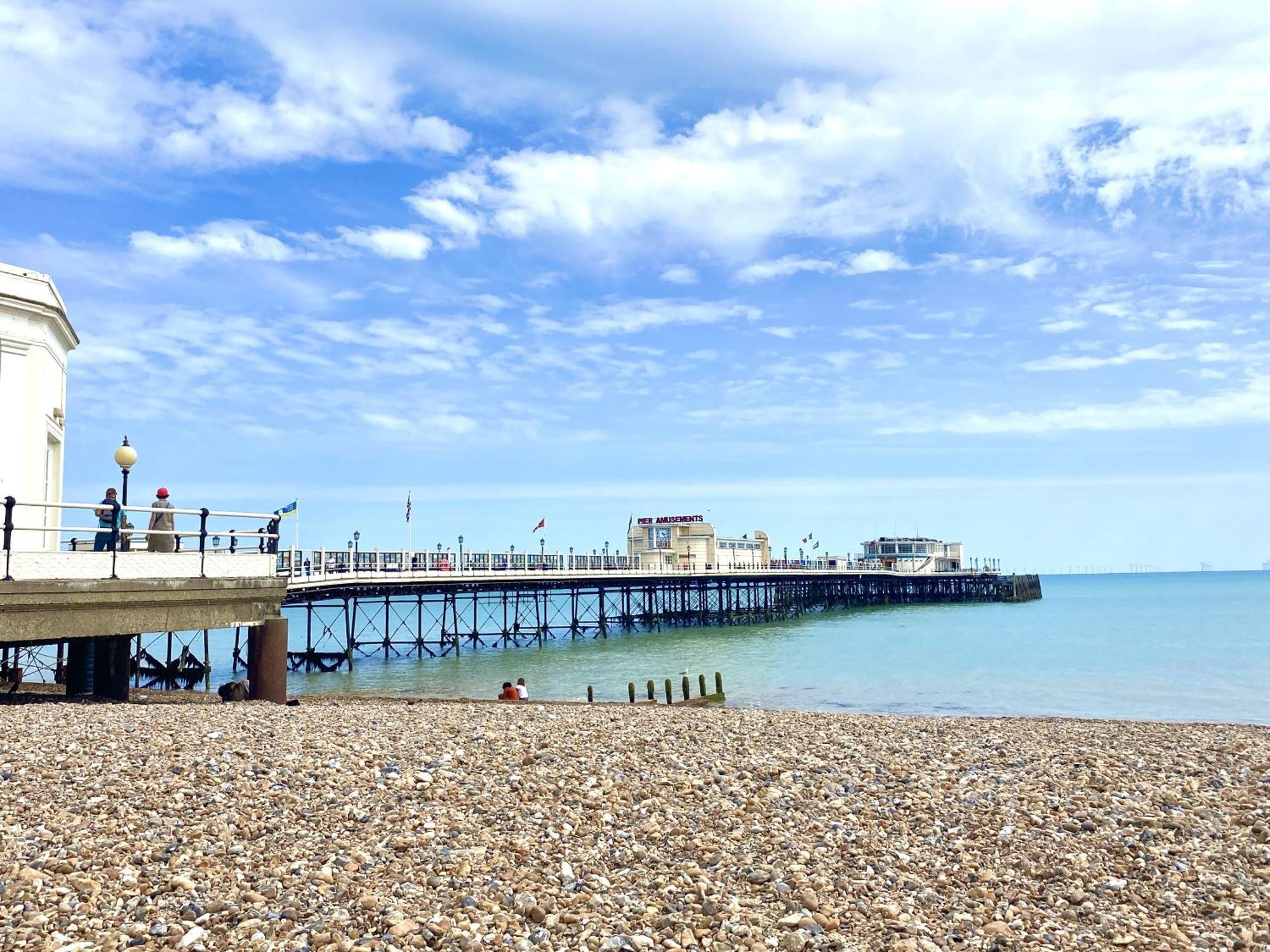 Stunning 2 Bed Apartment Sea Views And Parking Worthing Esterno foto